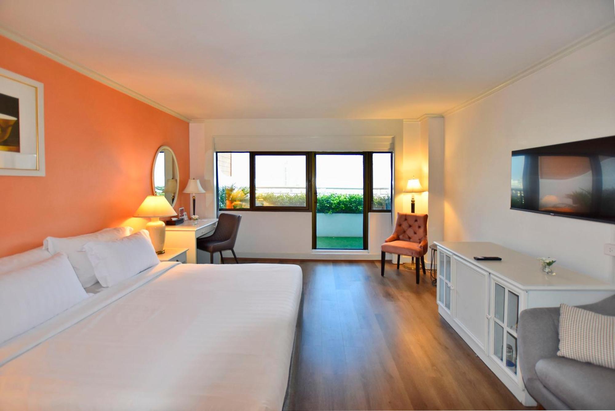 Grand China Bangkok Hotel Стая снимка
