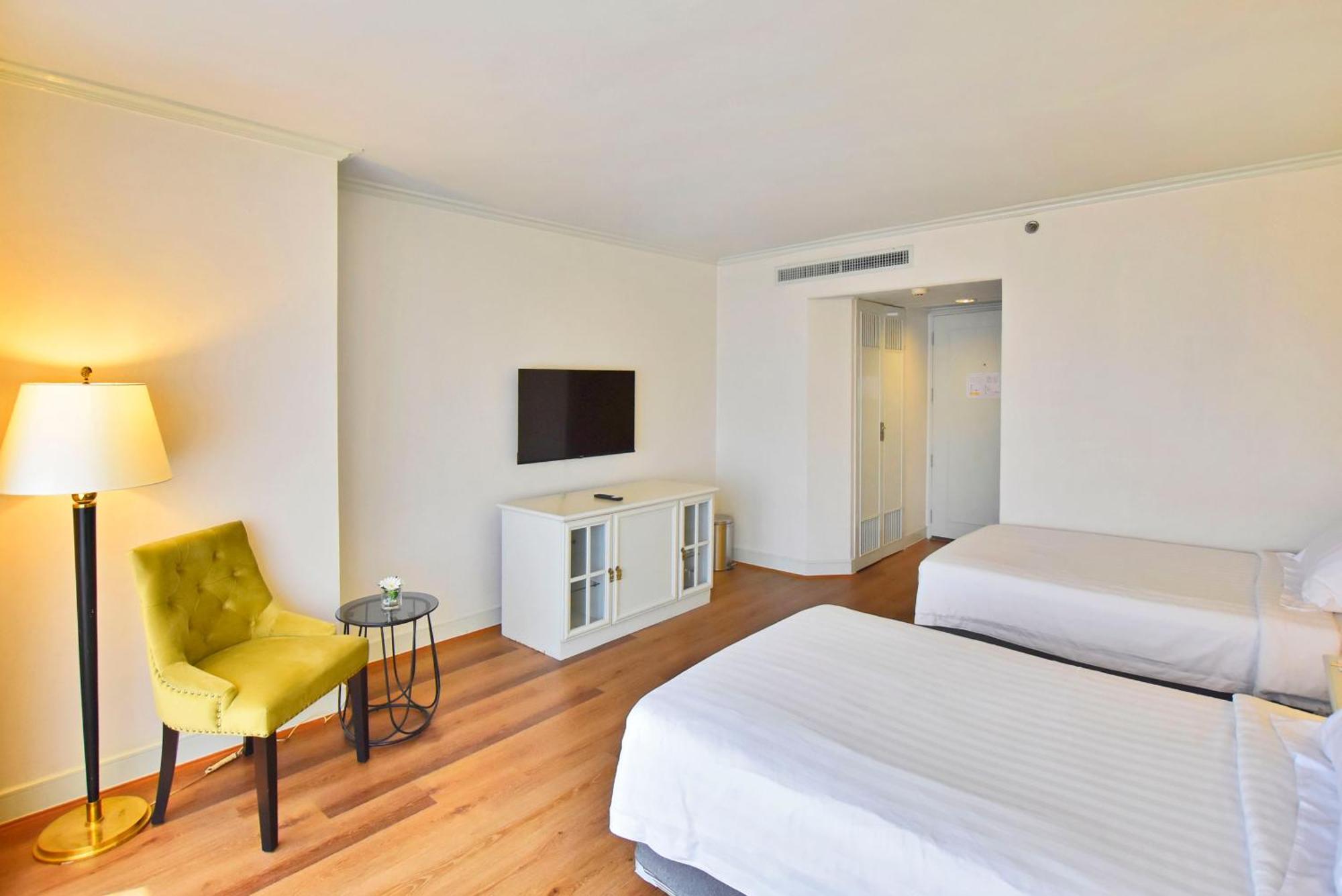 Grand China Bangkok Hotel Стая снимка